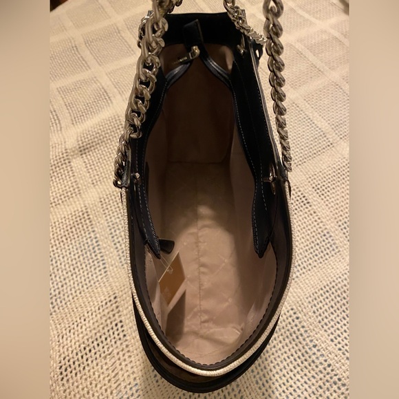 Michael Kors Navy and Cream Signature Tote - Picture 11 of 16